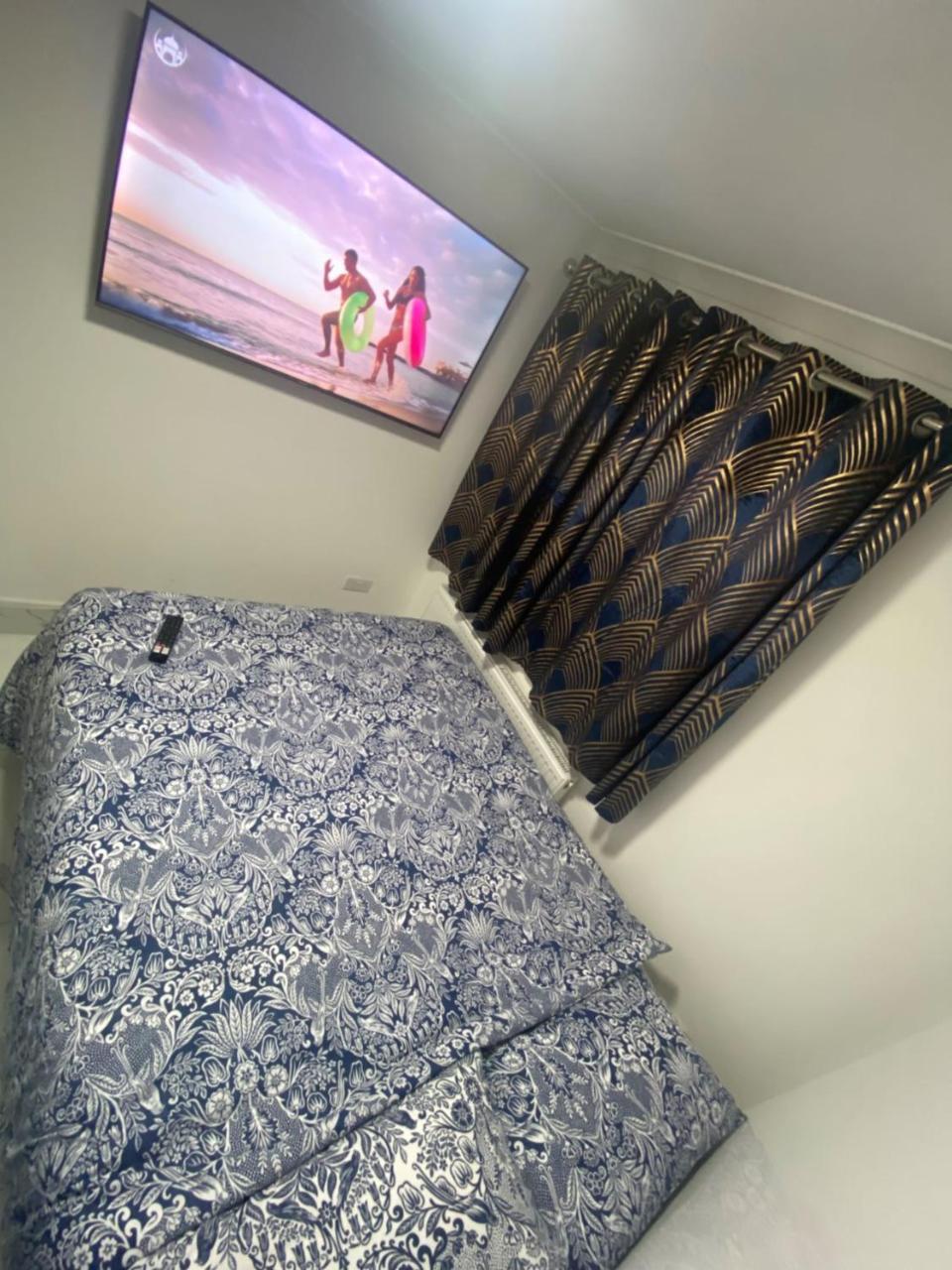 The Royal Boutique Oxford Lodge By London Sleep 6 เฮส์ ภายนอก รูปภาพ