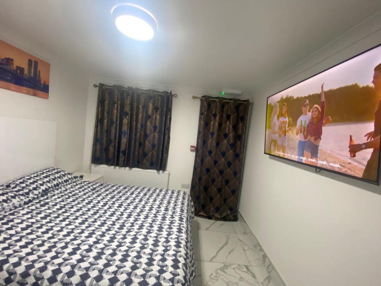 The Royal Boutique Oxford Lodge By London Sleep 6 เฮส์ ภายนอก รูปภาพ