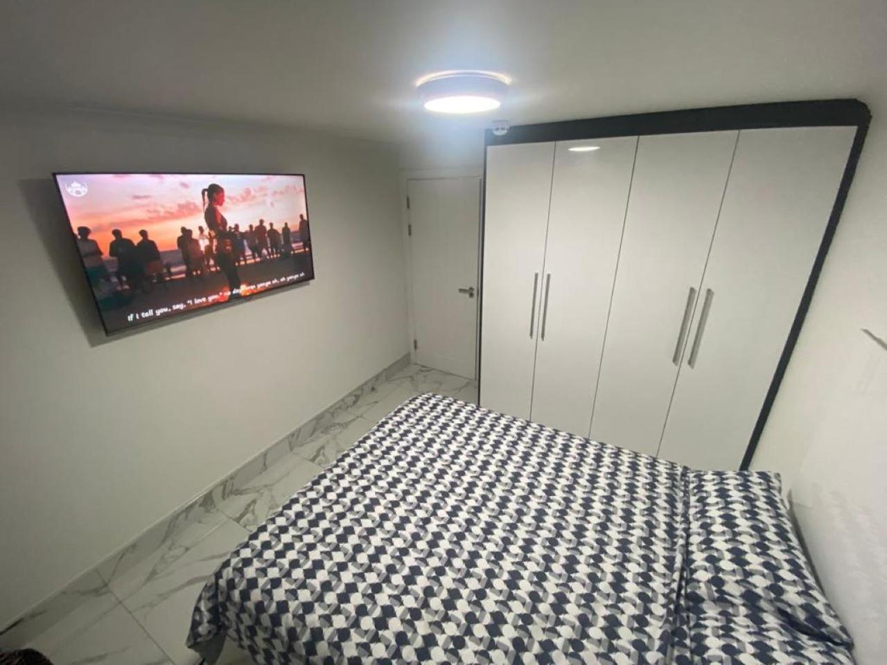 The Royal Boutique Oxford Lodge By London Sleep 6 เฮส์ ภายนอก รูปภาพ