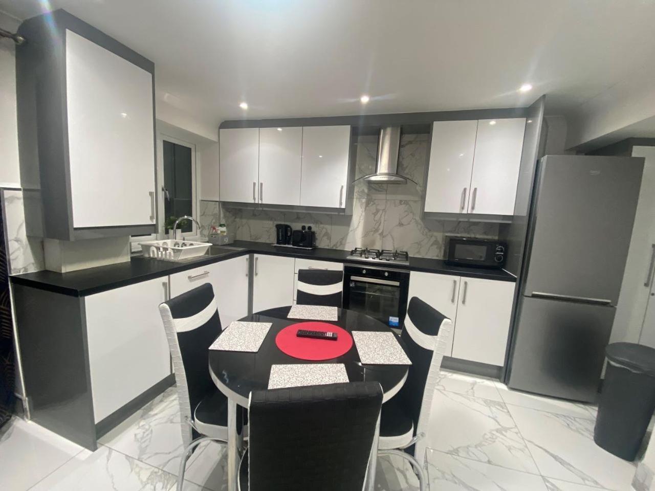 The Royal Boutique Oxford Lodge By London Sleep 6 เฮส์ ภายนอก รูปภาพ