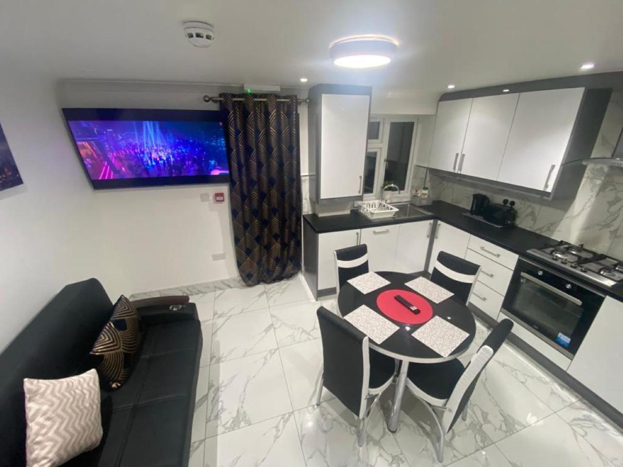 The Royal Boutique Oxford Lodge By London Sleep 6 เฮส์ ภายนอก รูปภาพ
