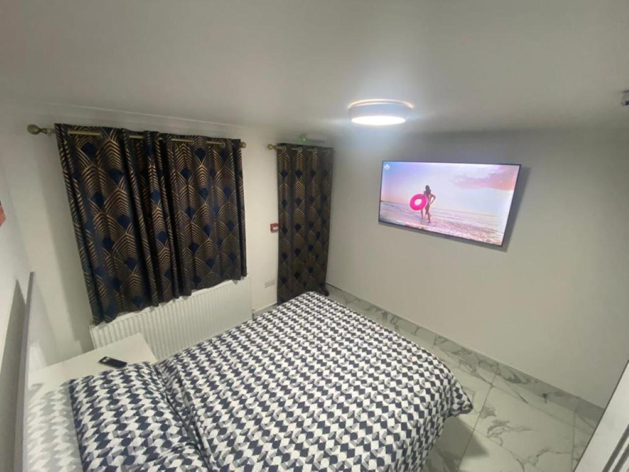 The Royal Boutique Oxford Lodge By London Sleep 6 เฮส์ ภายนอก รูปภาพ